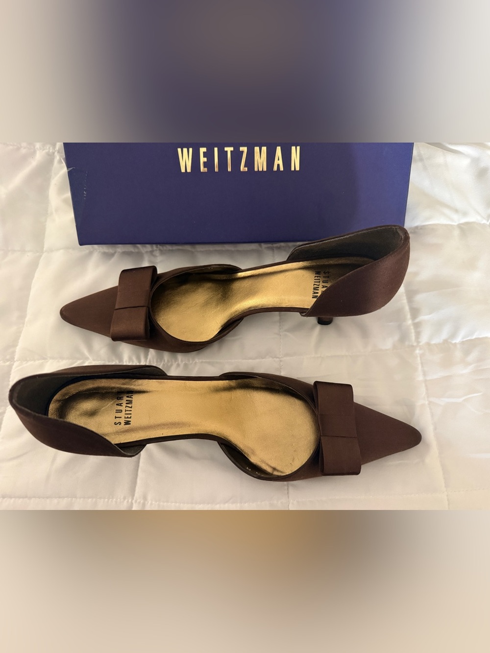 Stuart Weitzman Regalo Pumps – Chocolate Satin Bow Kitten Heels – Women’s 9.5 - Picture 2 of 7